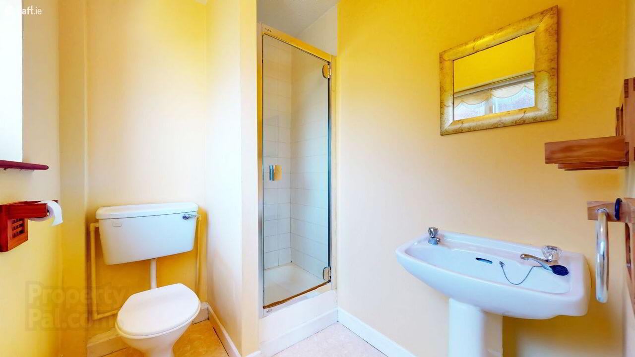 32 Swords Manor Grove 17 of 25