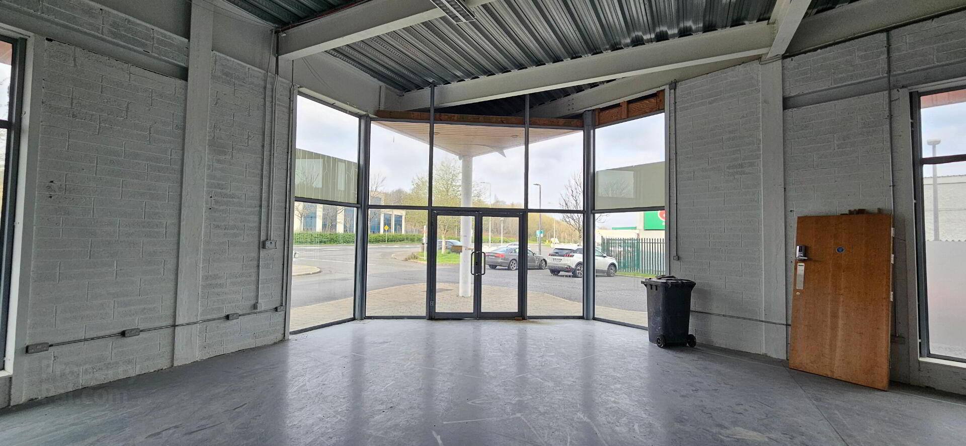 Unit 4, Shannonside Retail Park 12 of 17