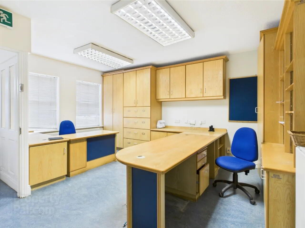 Ground Floor Office Space, 1 Link Road 4 of 10