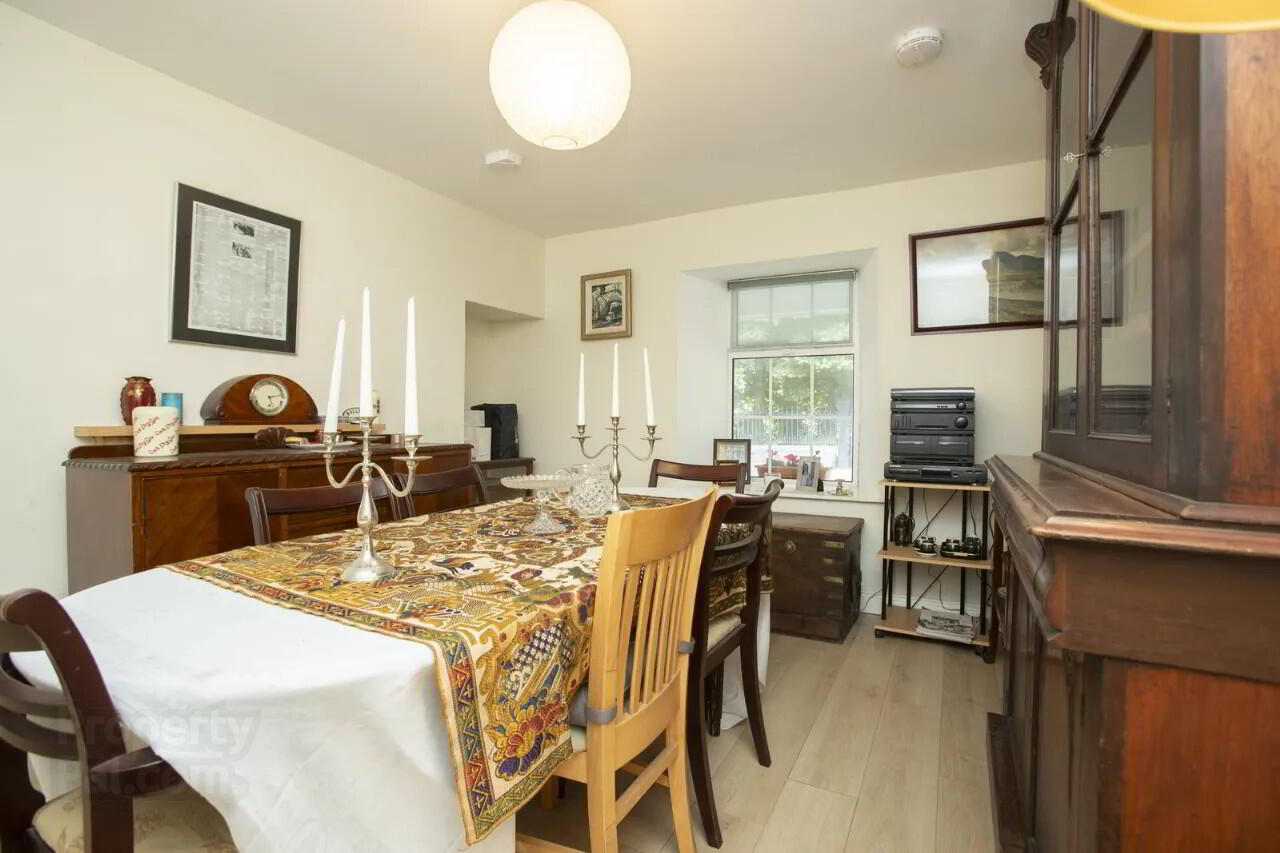 Willifield Lodge 19 of 39