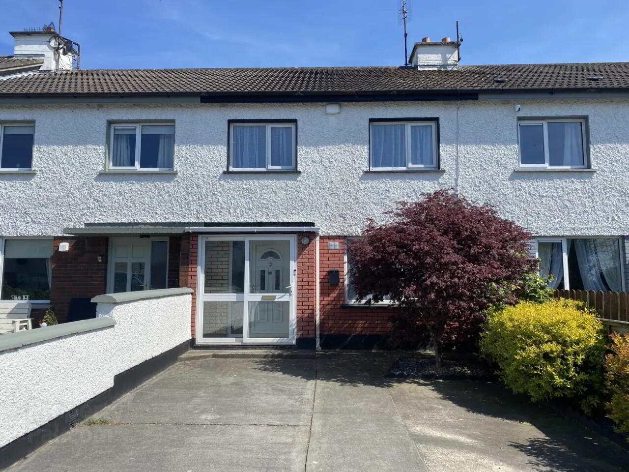 20 Castlegrove 1 of 12