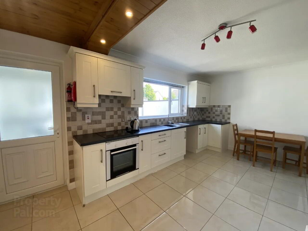 20 Castlegrove 5 of 12