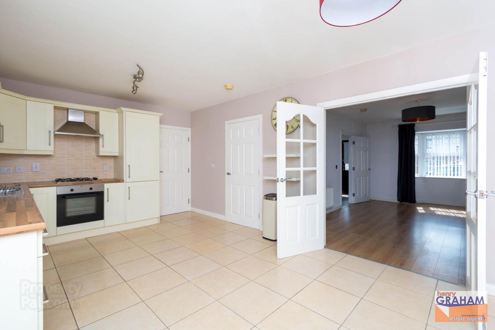 29a Mount Eagles Glen 6 of 24
