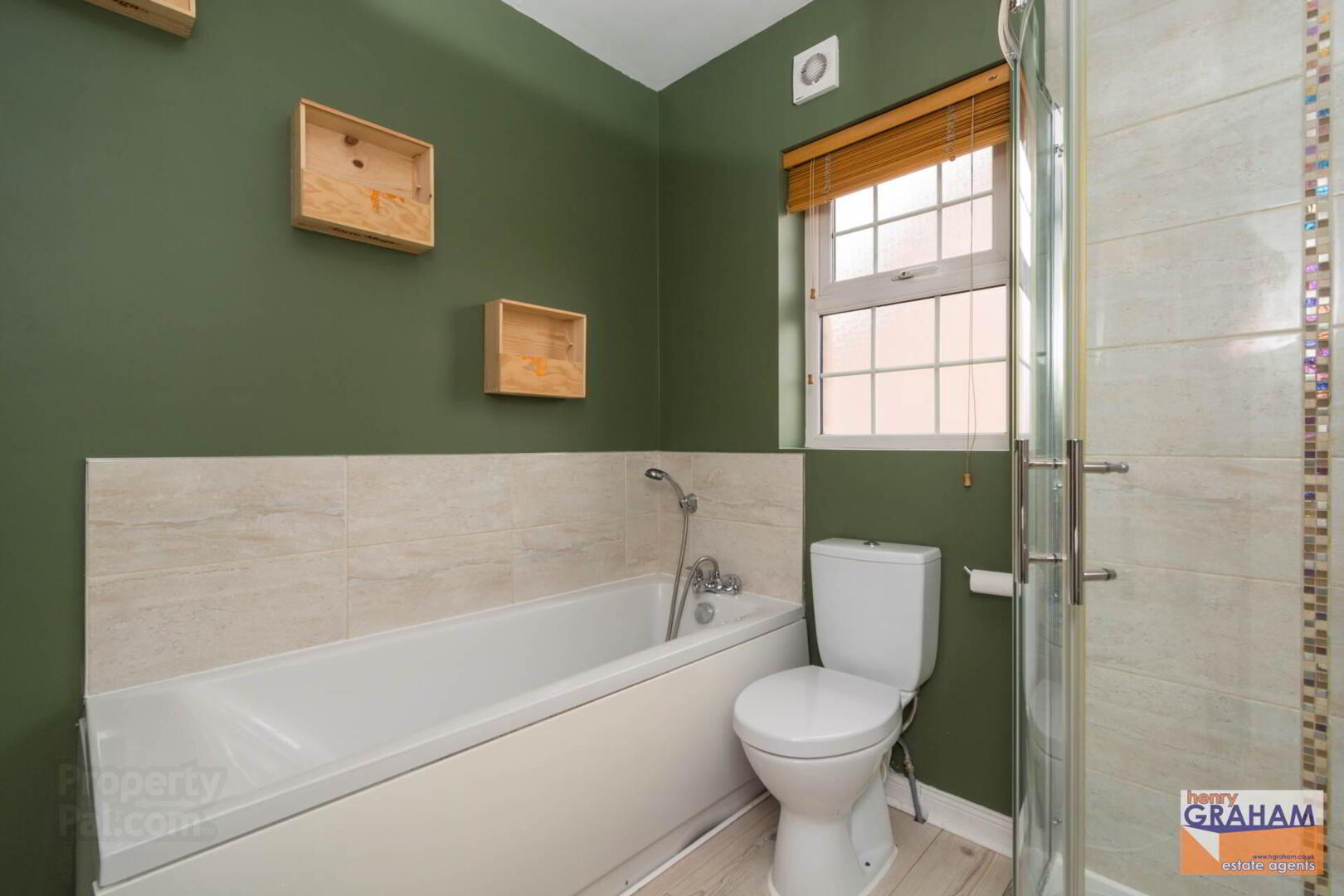29a Mount Eagles Glen 18 of 24