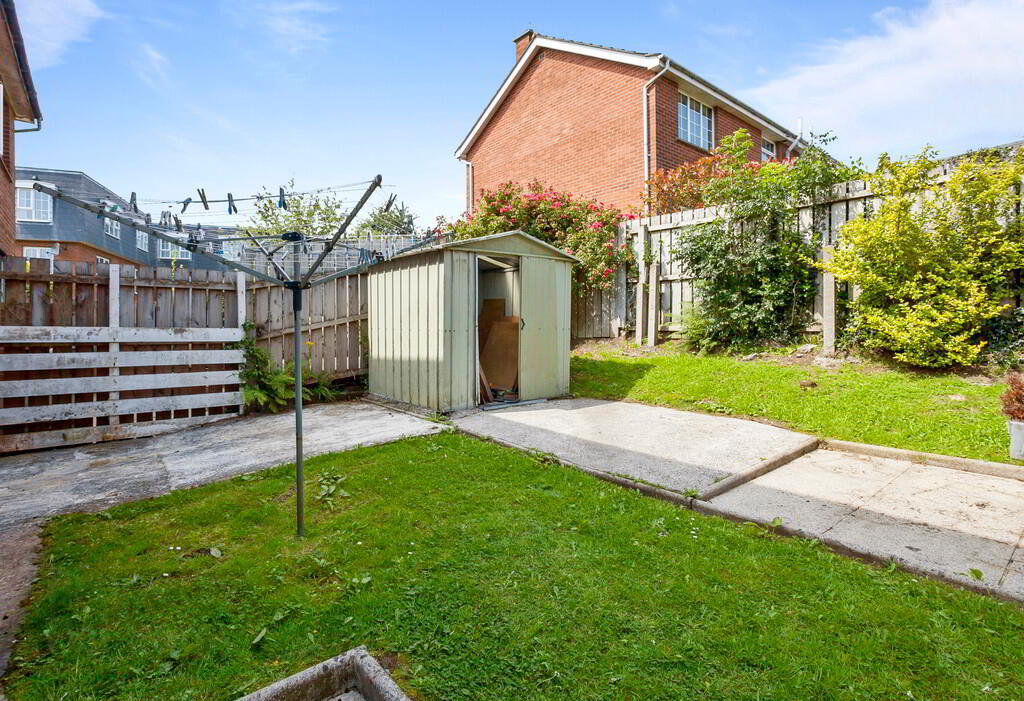 5b Windrush Avenue 9 of 10