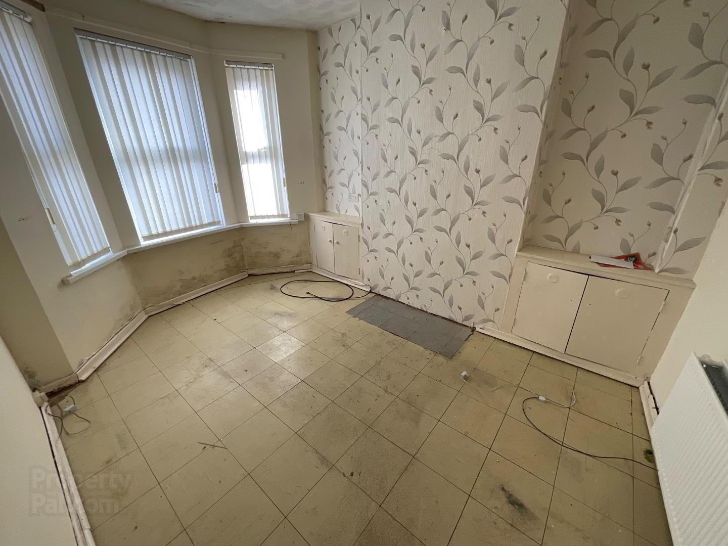 property description image