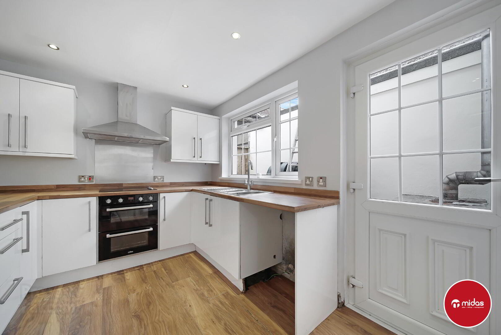 9 Maybrook Terrace, 7 of 16