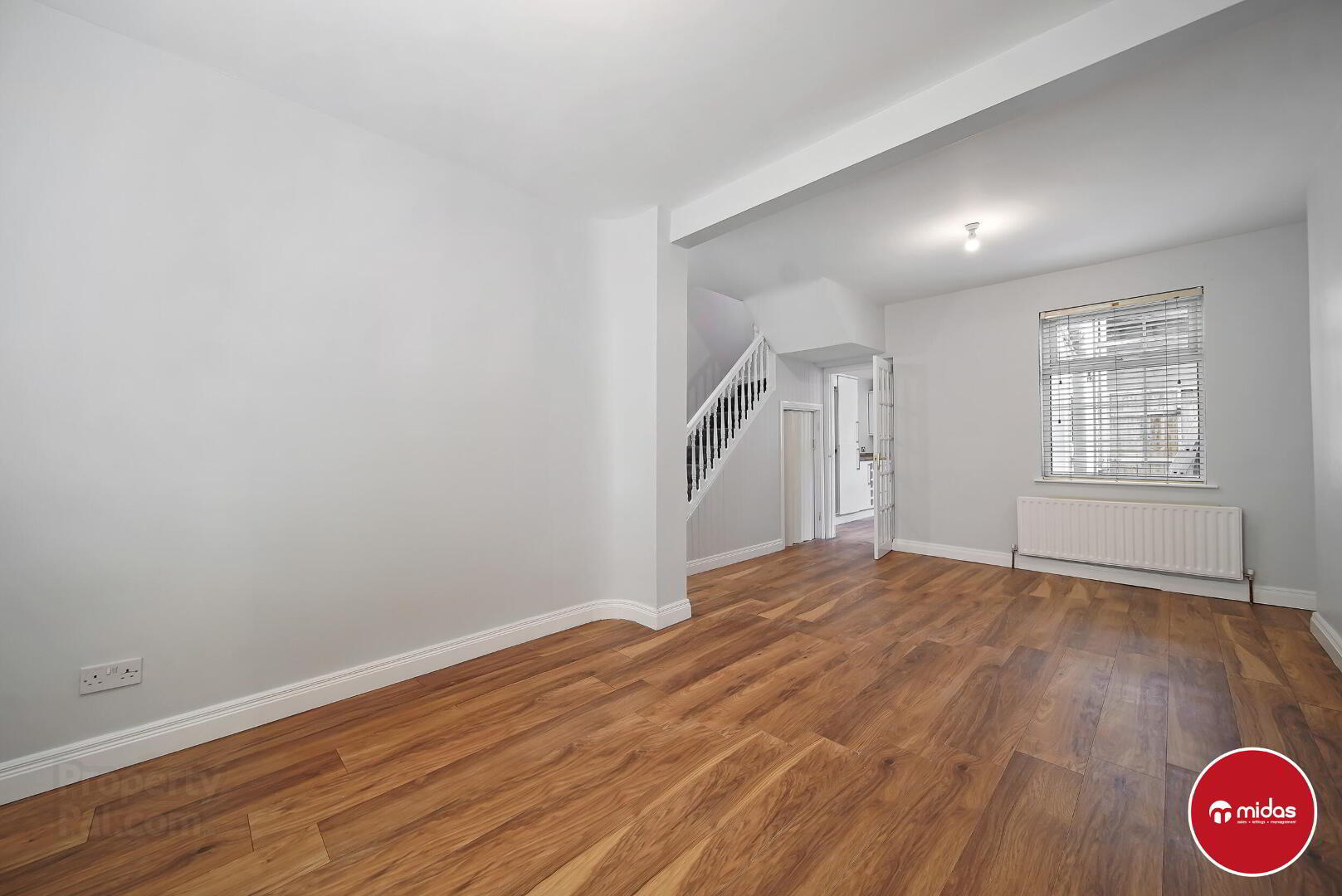 9 Maybrook Terrace, 5 of 16