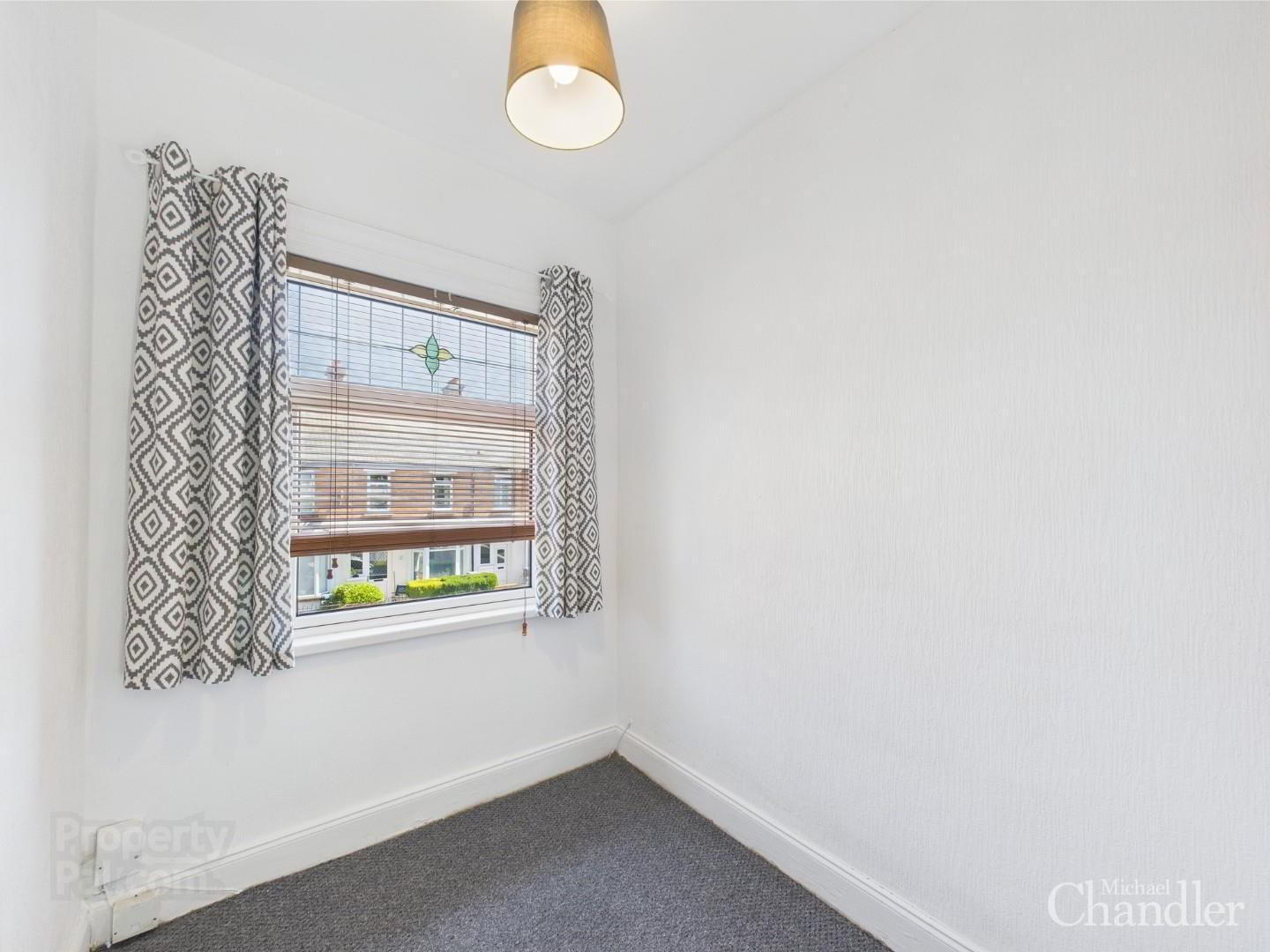 7 Ravenhill Avenue 11 of 15