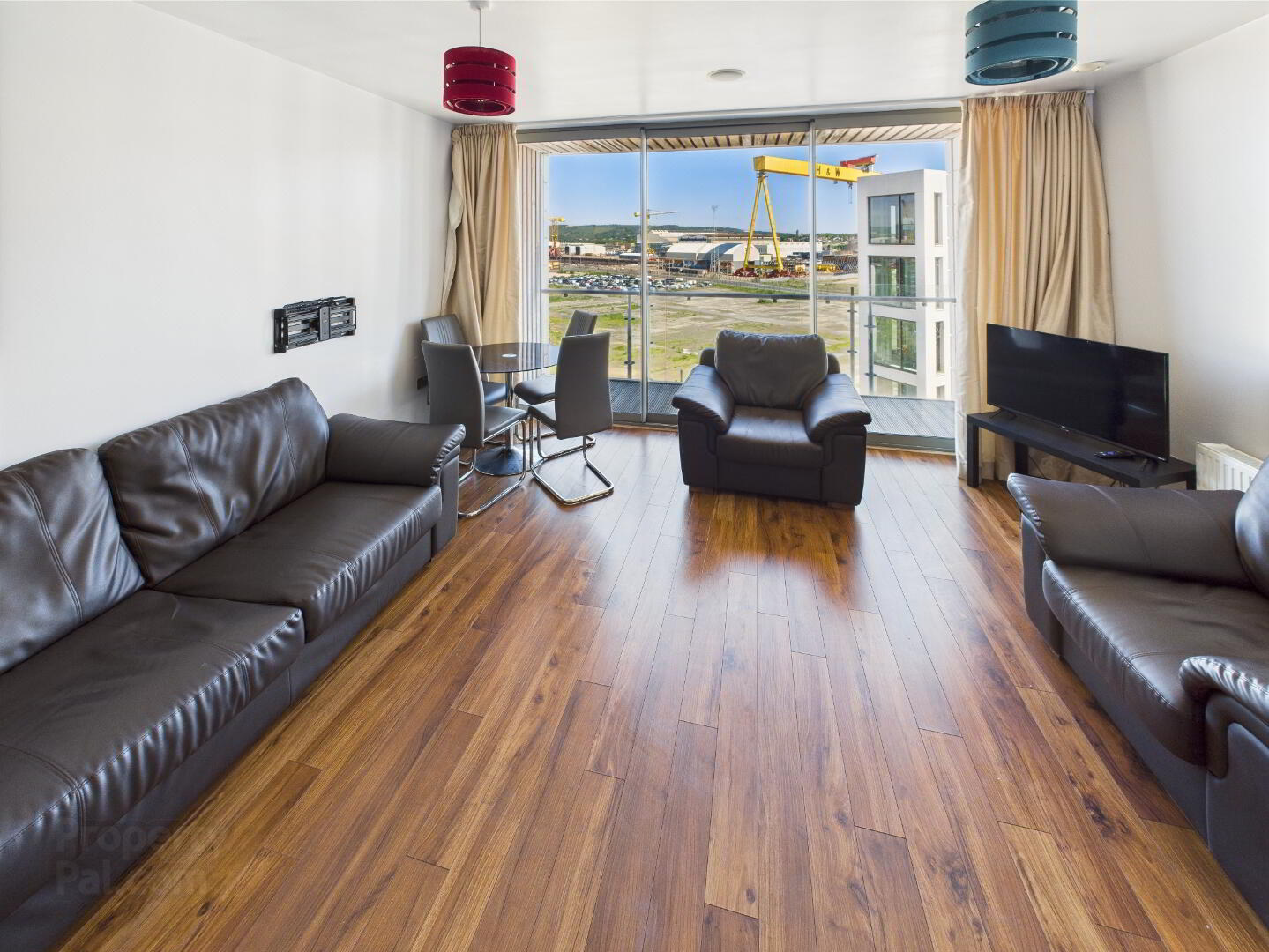9.44 Arc Apartments, 2i Queens Road 6 of 20
