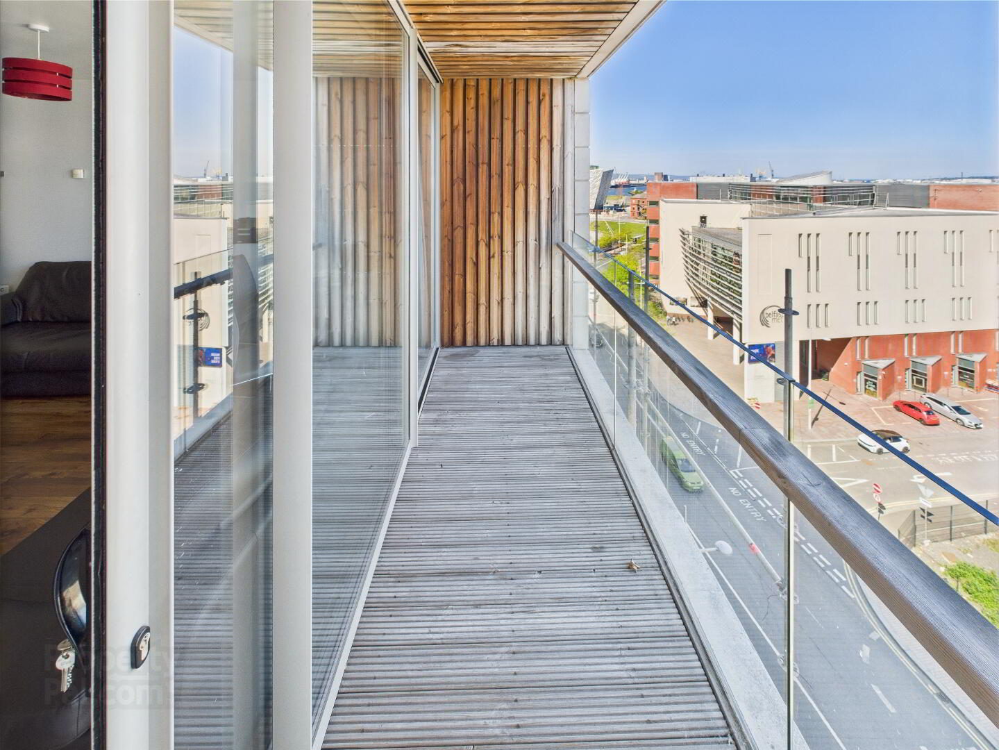 9.44 Arc Apartments, 2i Queens Road 9 of 20