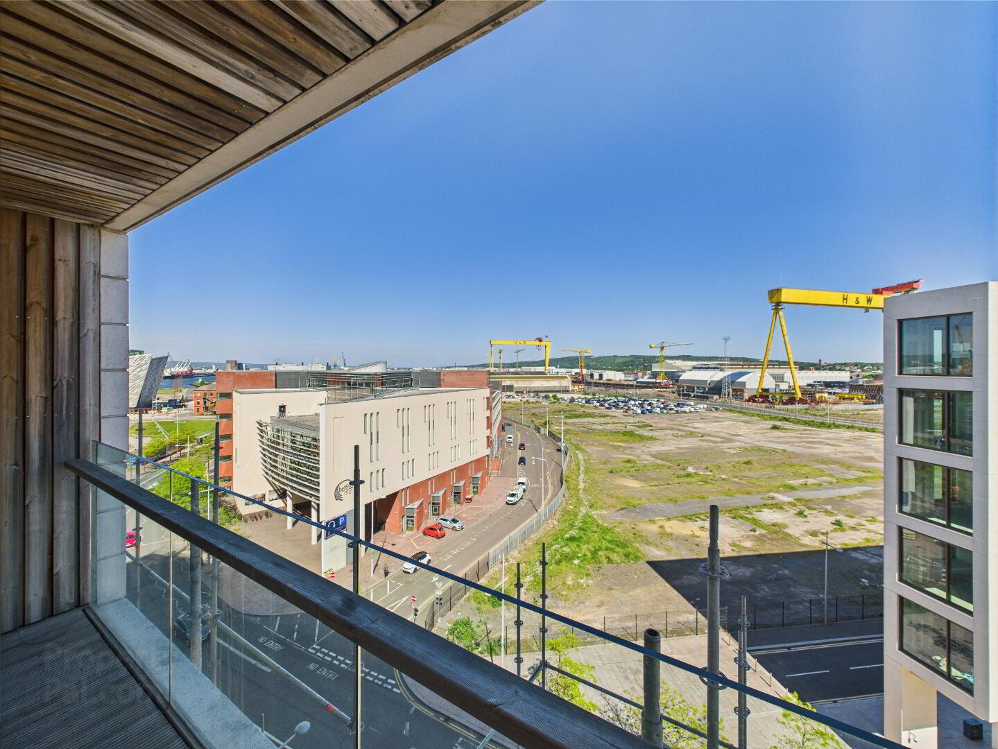 9.44 Arc Apartments, 2i Queens Road 17 of 20