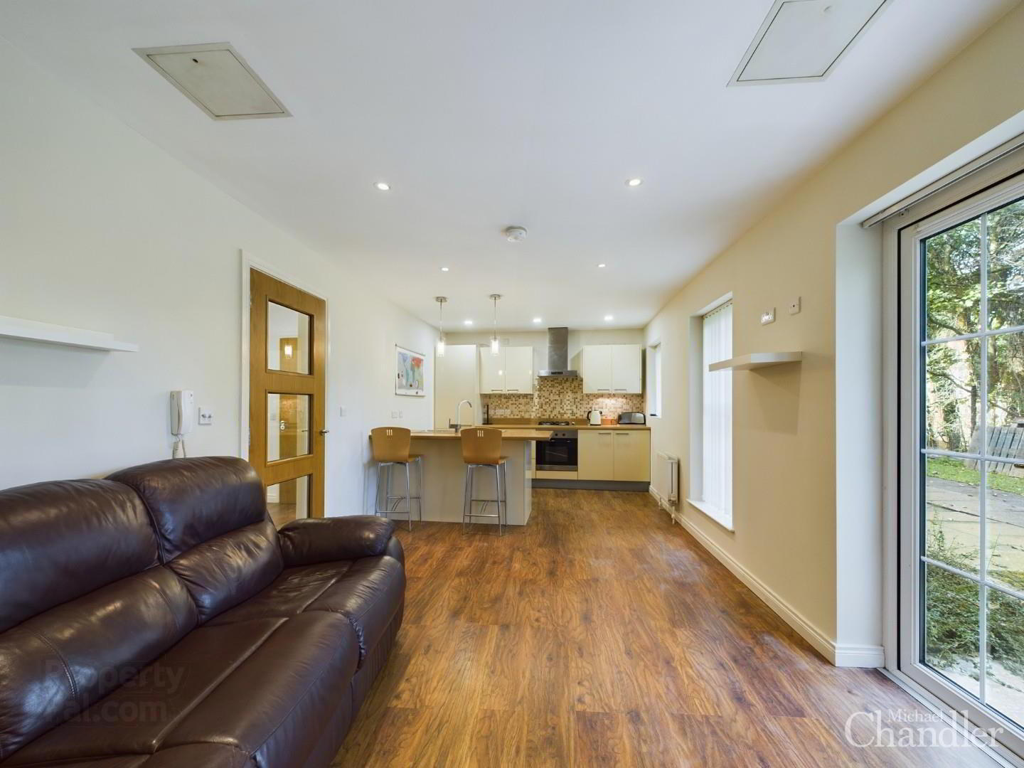 77 Milfort Mews 7 of 14
