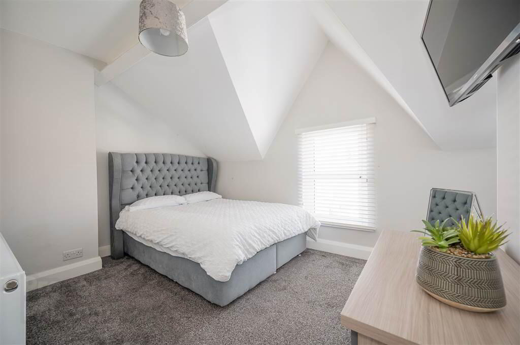 14 Tates Avenue 12 of 13