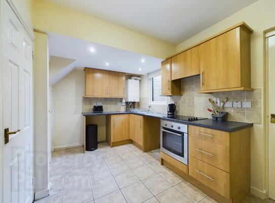 3 Lower Carncastle Road 3 of 9