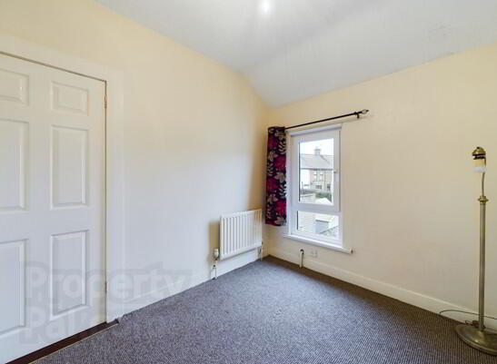 3 Lower Carncastle Road 5 of 9