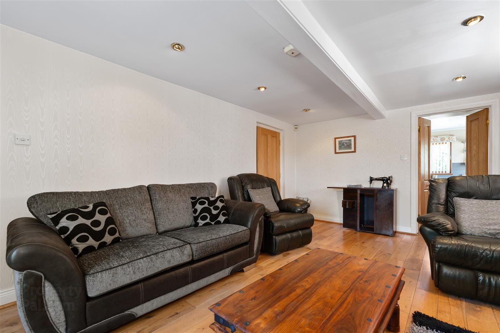 101 Church Road 13 of 45