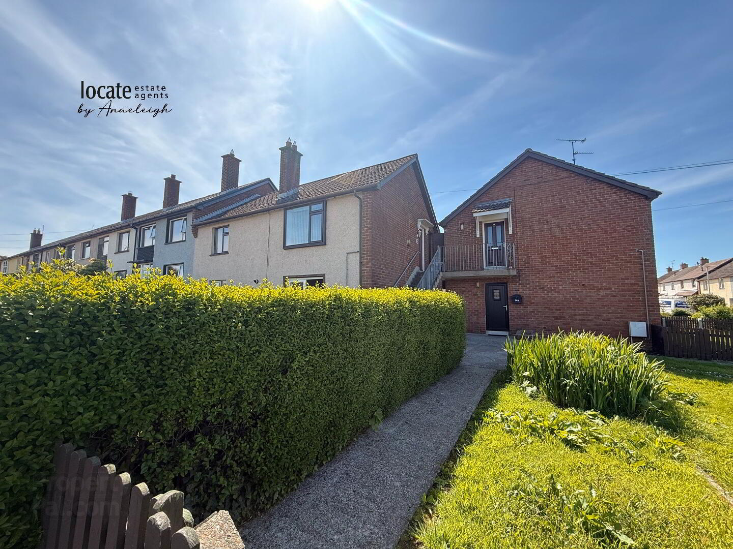 8b Greenhaw Road 1 of 12