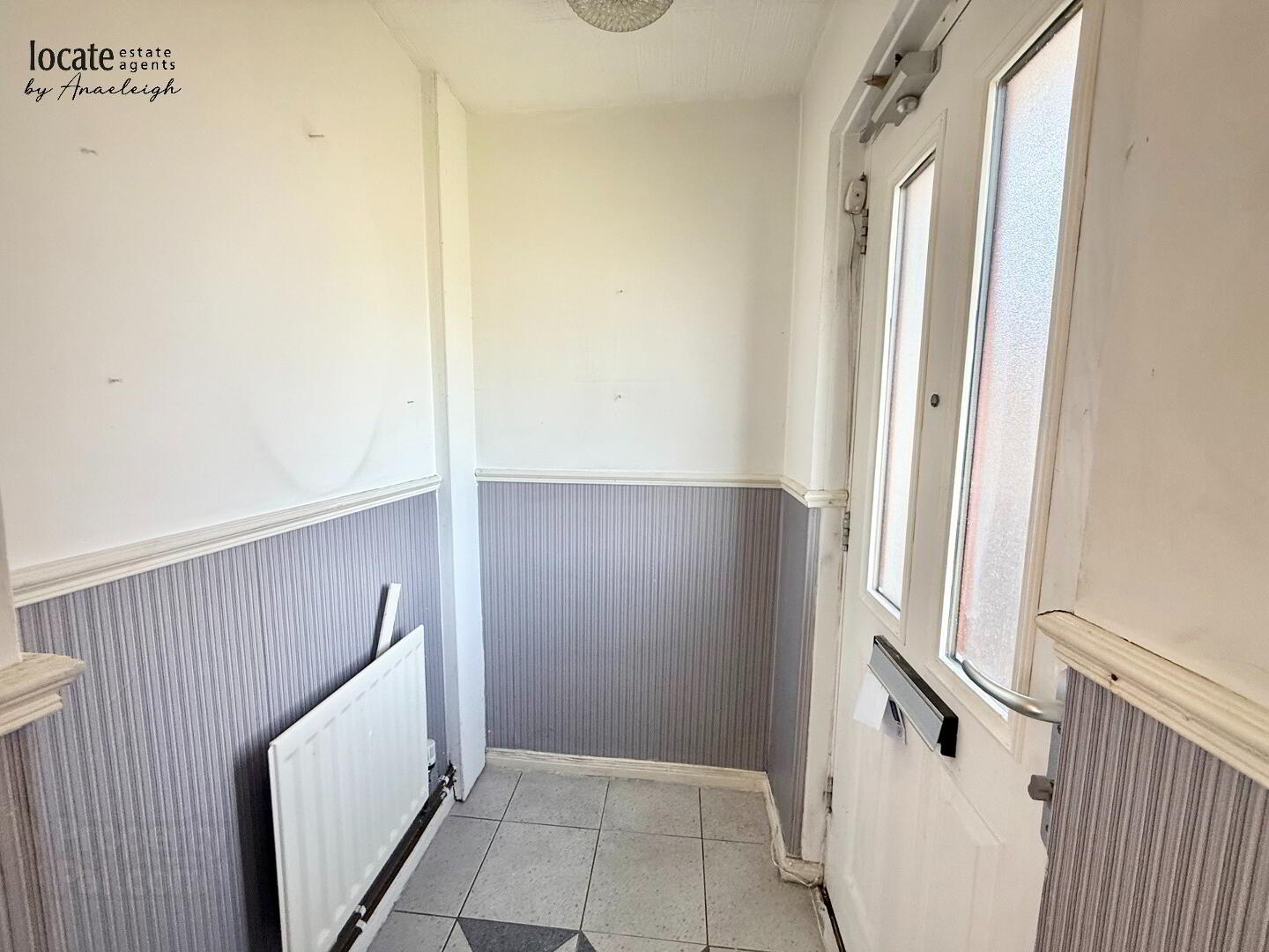 8b Greenhaw Road 3 of 12