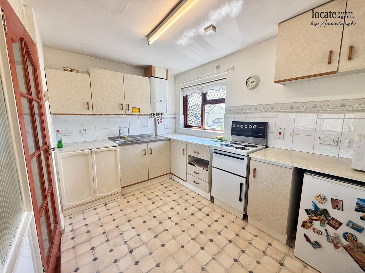 8b Greenhaw Road 7 of 12