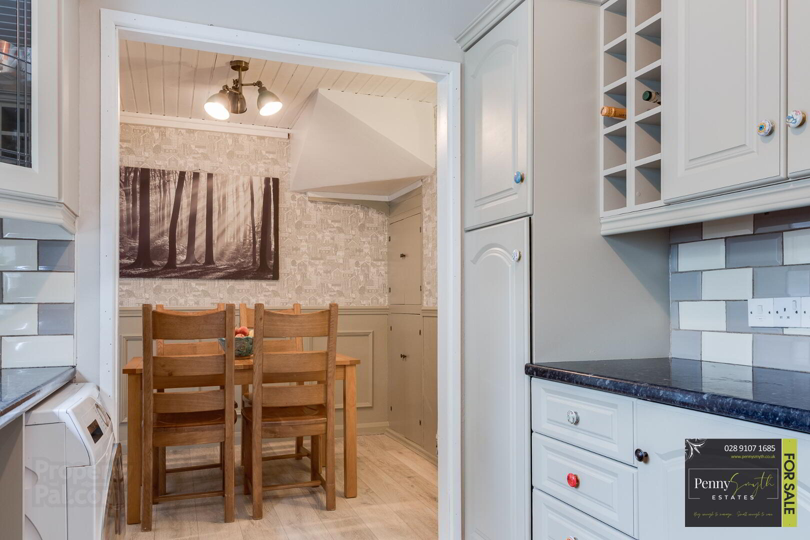 6 Springwell Gardens 9 of 31
