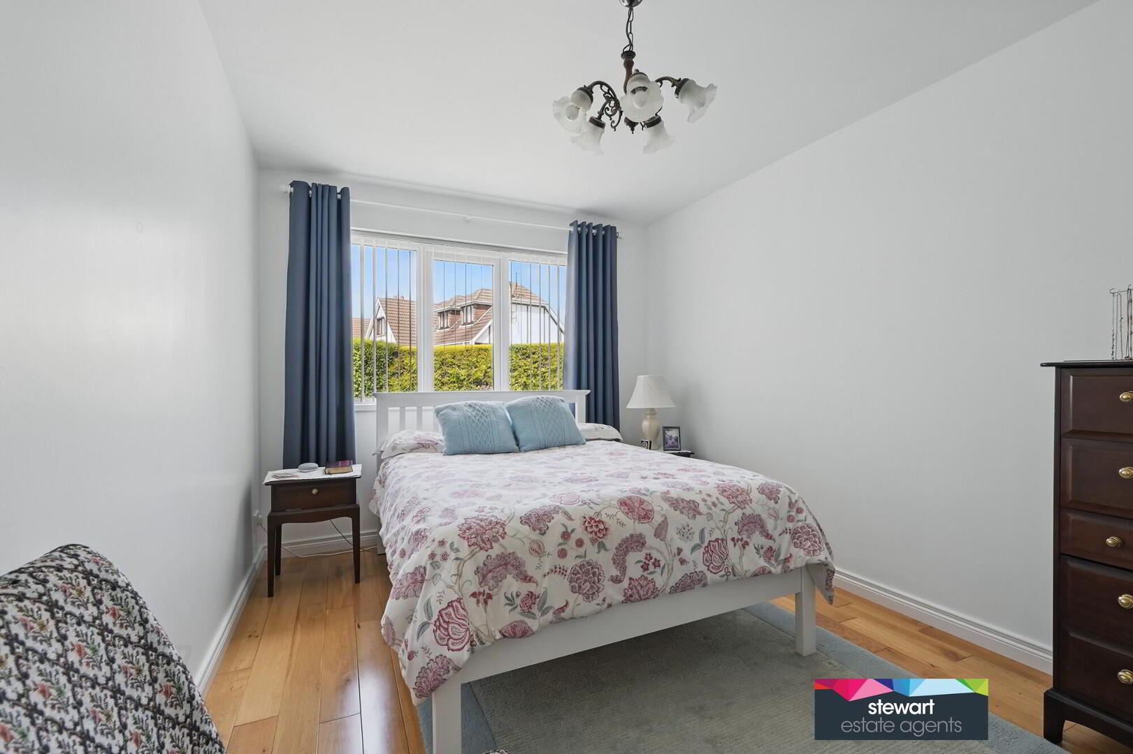 17 Kensington Manor 15 of 26
