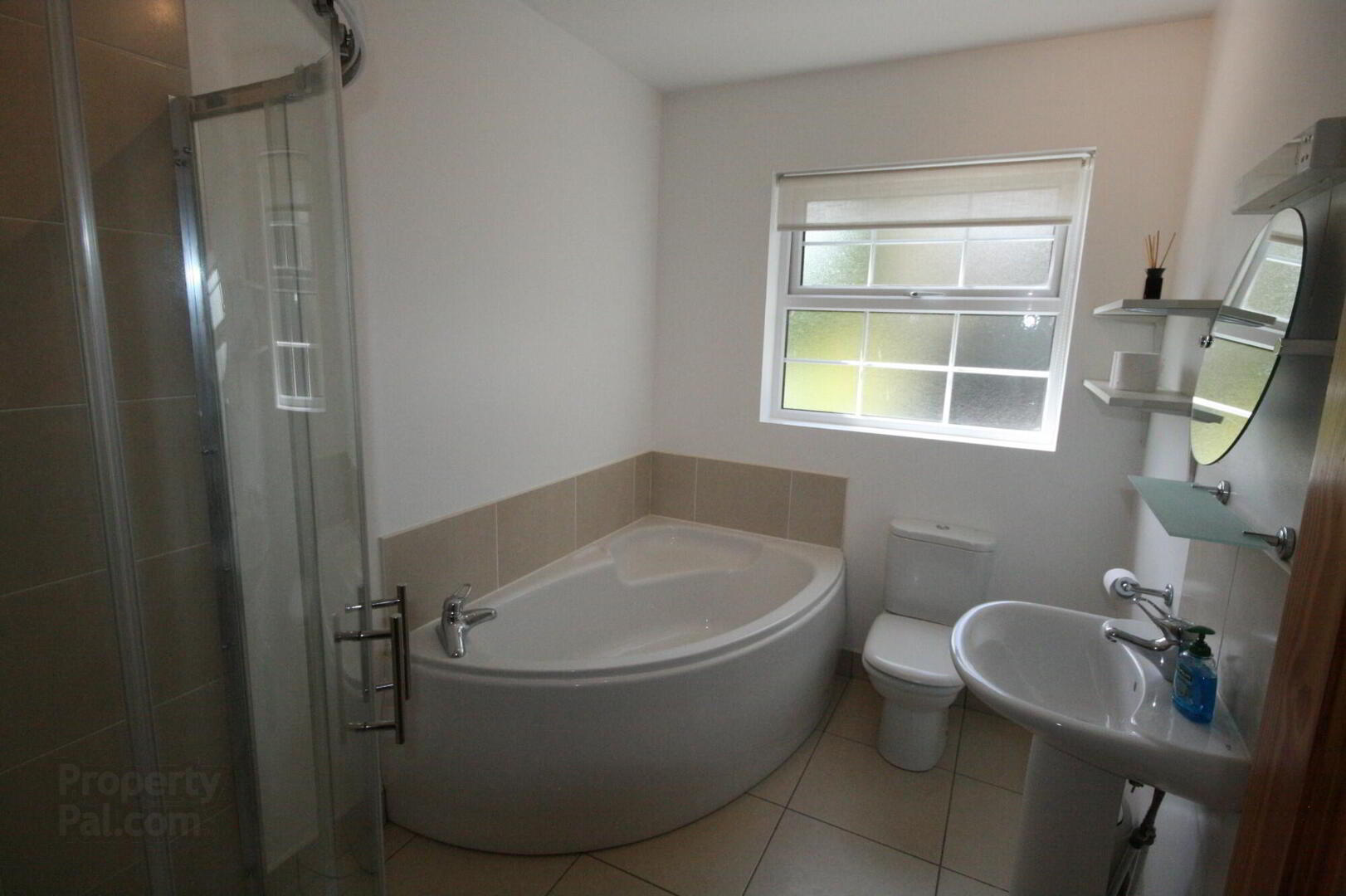 49 Glebe Gardens 6 of 11