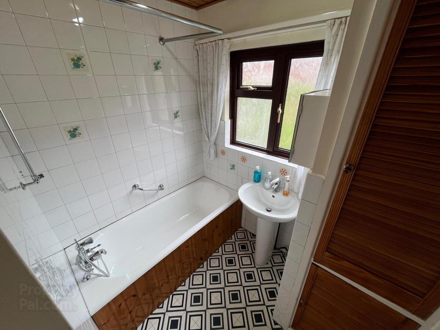 5 Gransha Way 4 of 8