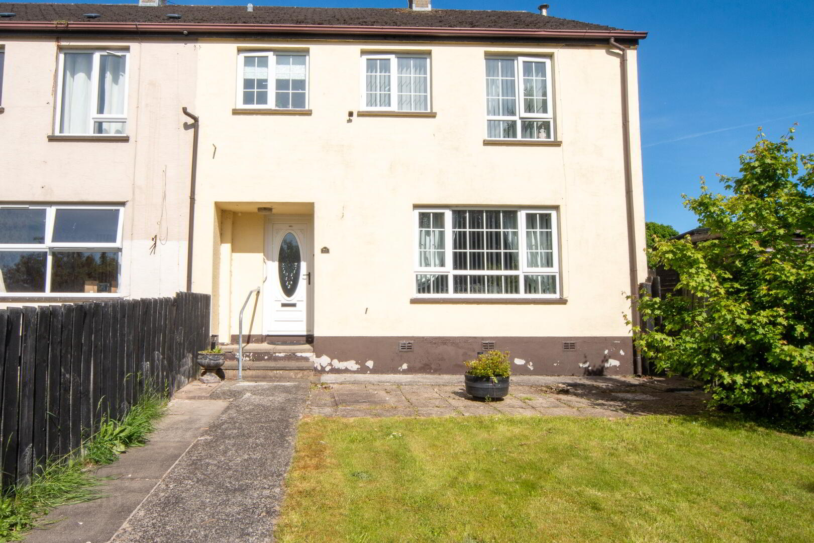 25 Mullacreevie Park 1 of 19