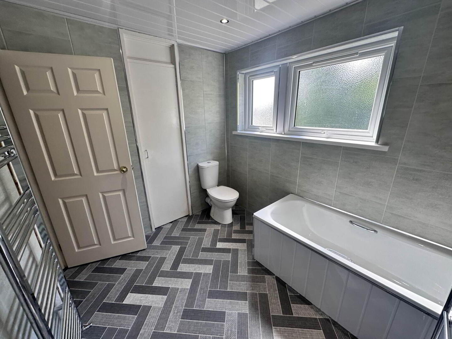 83 Glenveagh Drive 23 of 26