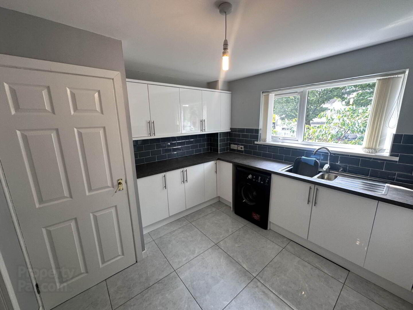 83 Glenveagh Drive 10 of 26