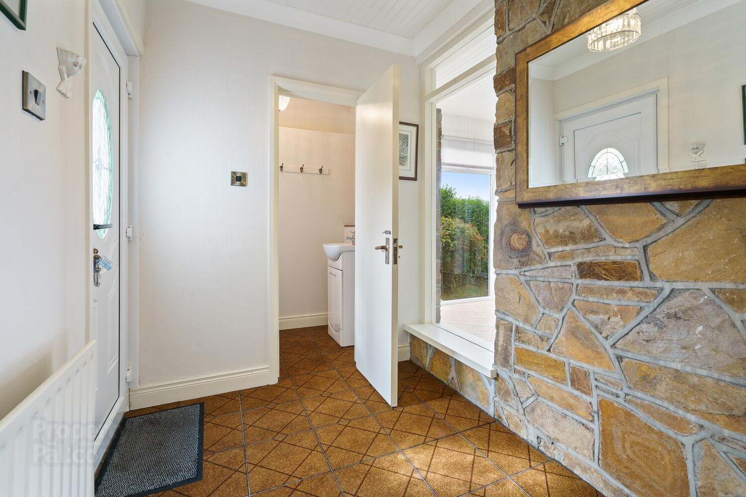 22 Glen Road 12 of 34