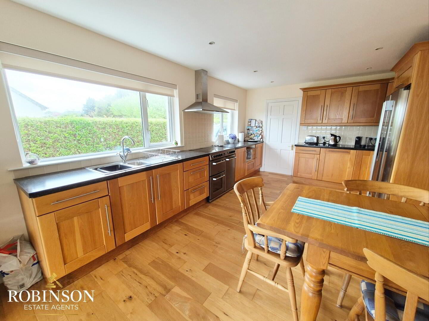 4 Bedroom House, Sandhill 13 of 14