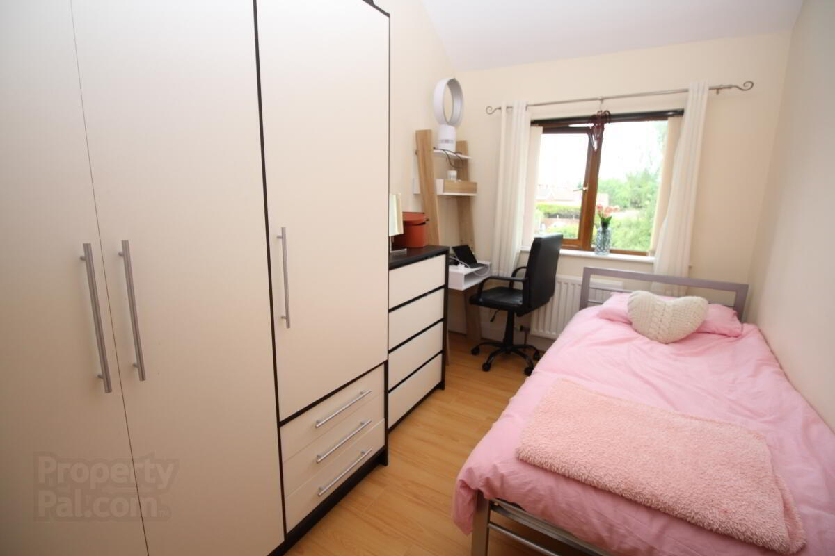 Apartment 5 193 Victoria Road 6 of 8