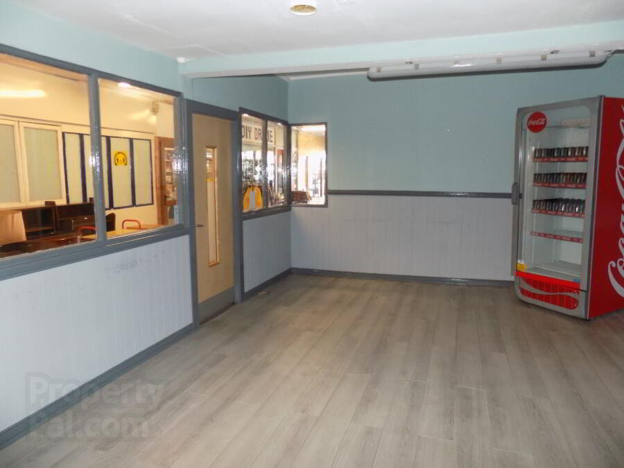Indoor Market, Unit 3 Railway Place 3 of 5