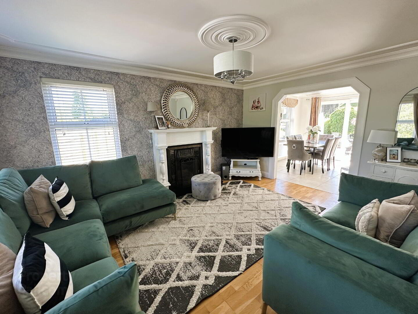 3 Lisnaweelan Court 4 of 36