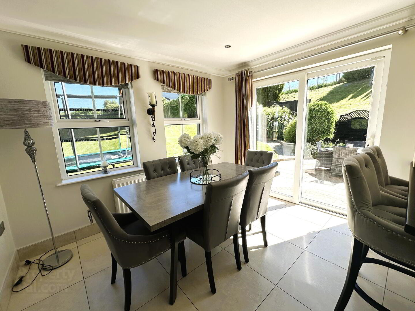 3 Lisnaweelan Court 12 of 36
