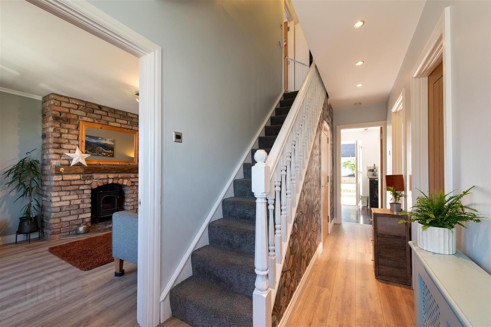25 Lynn Avenue 15 of 23
