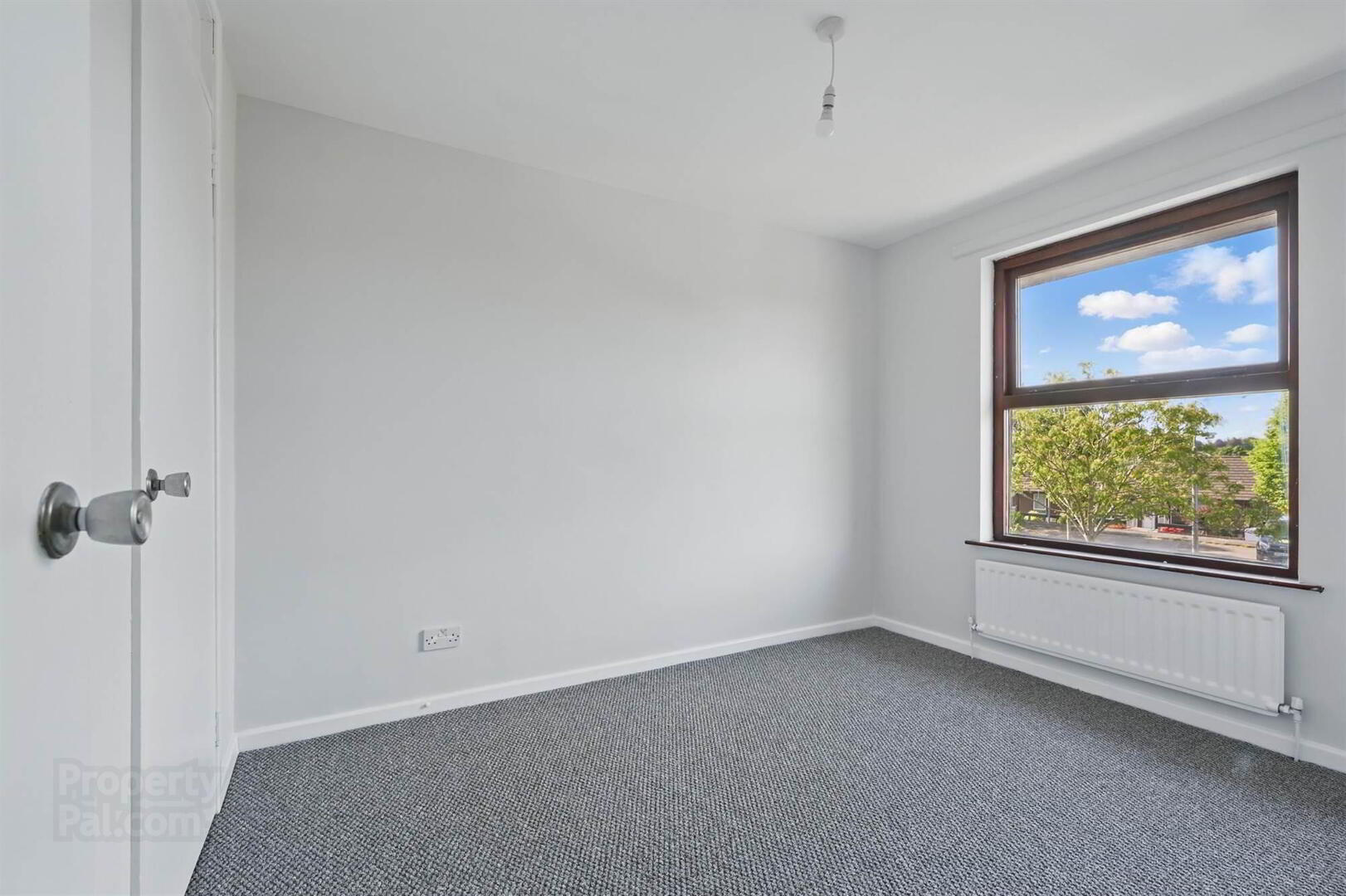 30 Hillhall Road 8 of 16