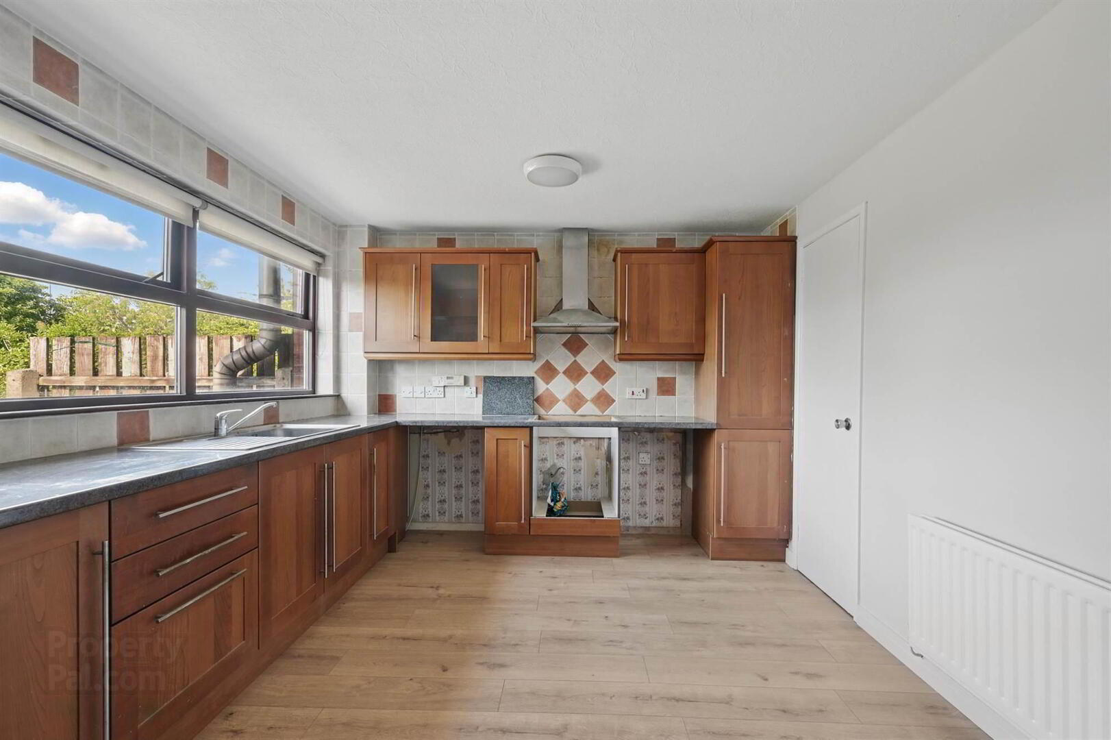30 Hillhall Road 5 of 16