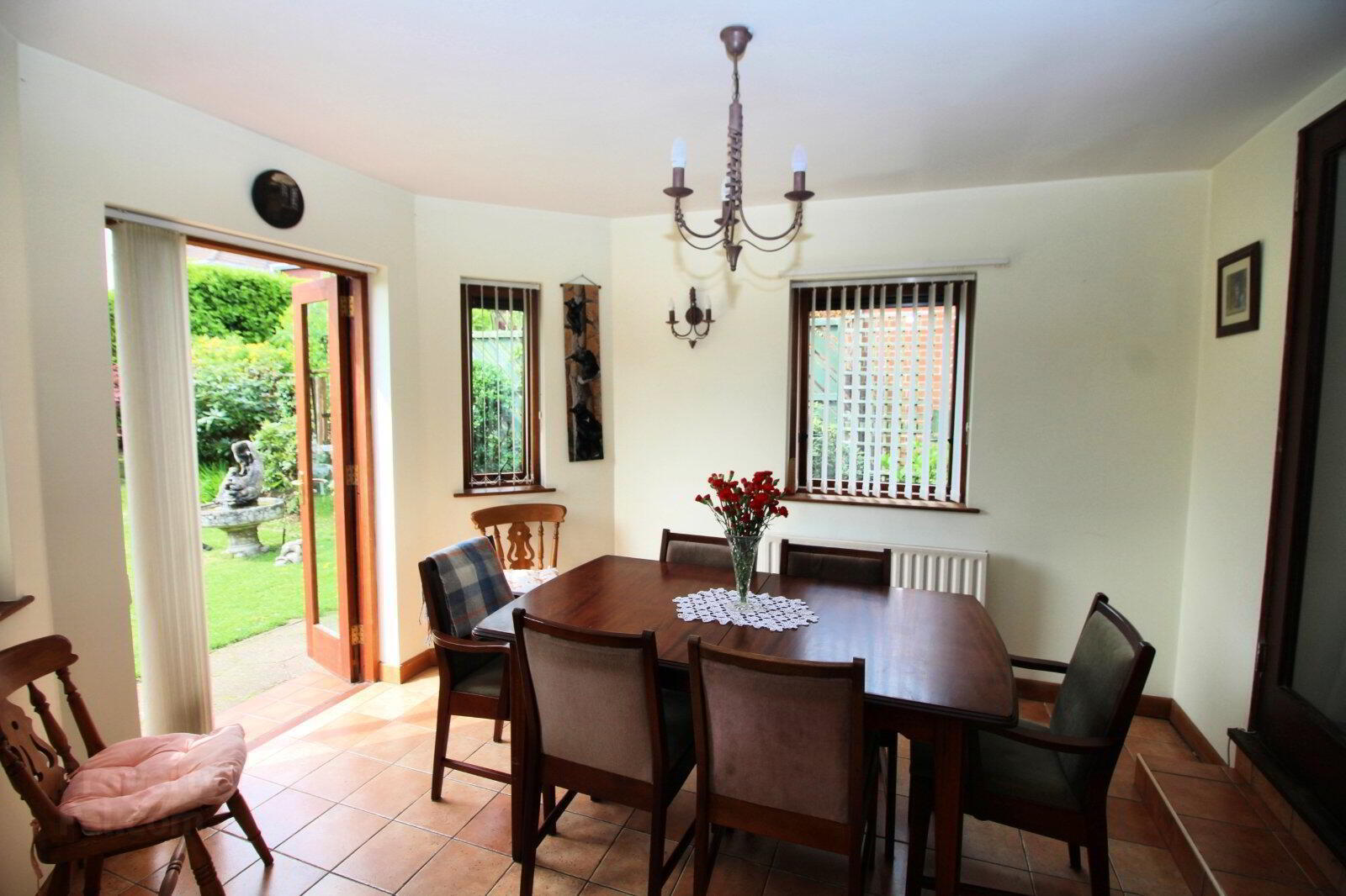 14 Downshire Gardens 6 of 21