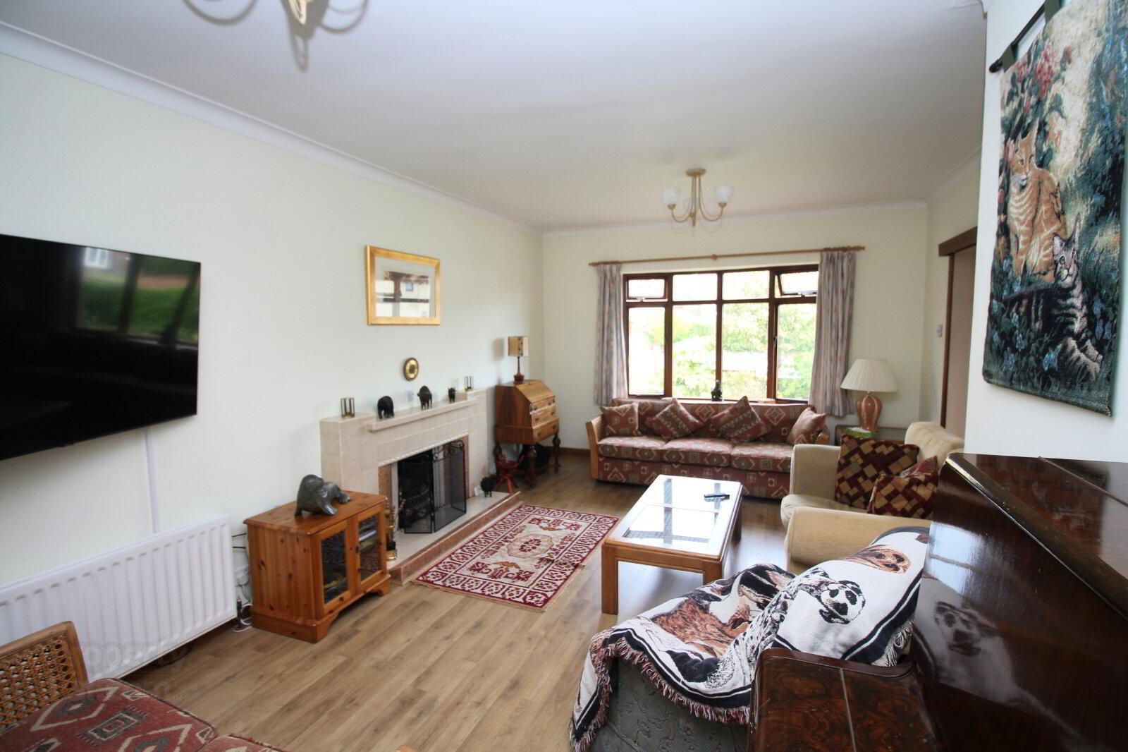 14 Downshire Gardens 3 of 21