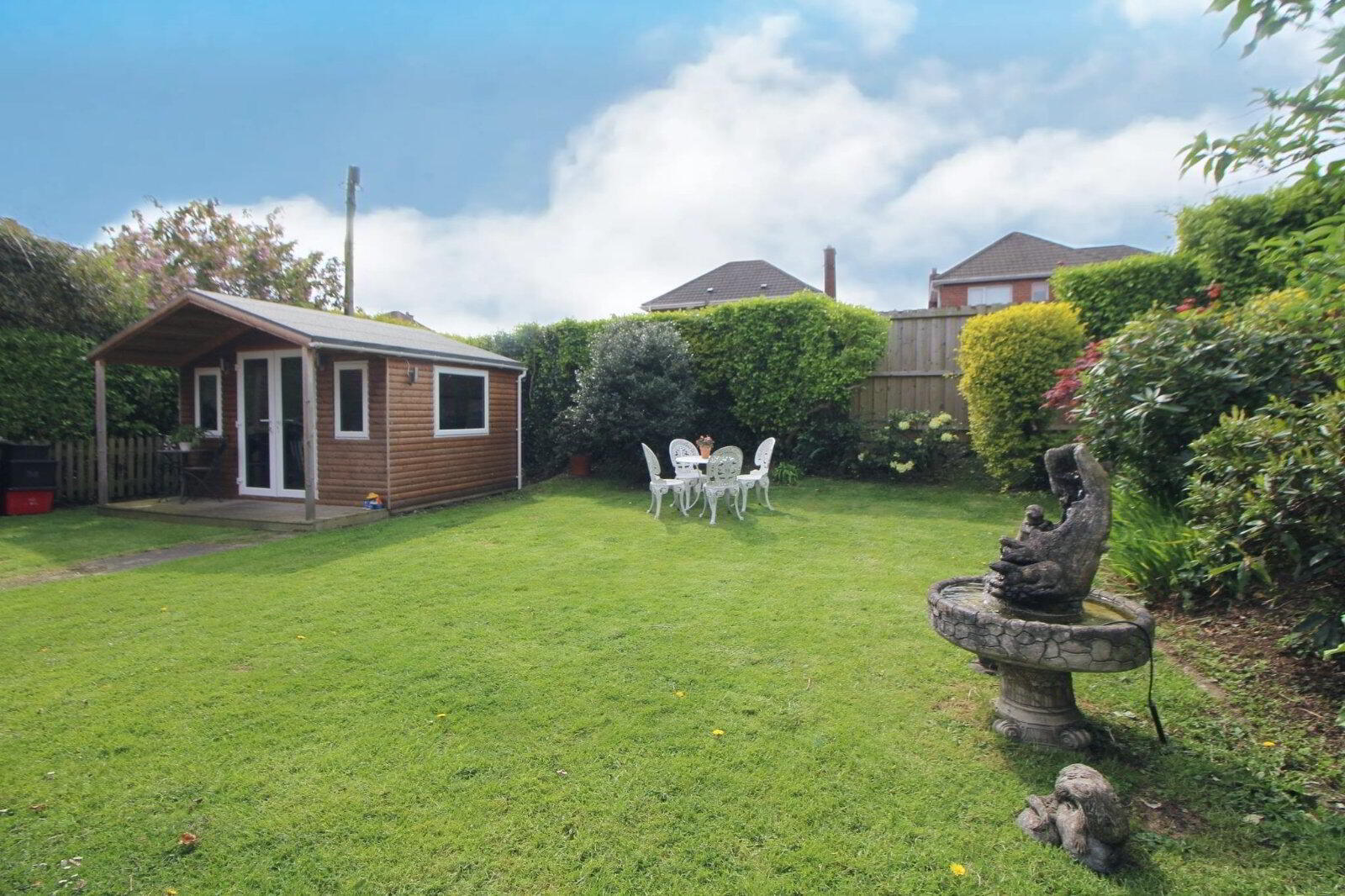 14 Downshire Gardens 16 of 21