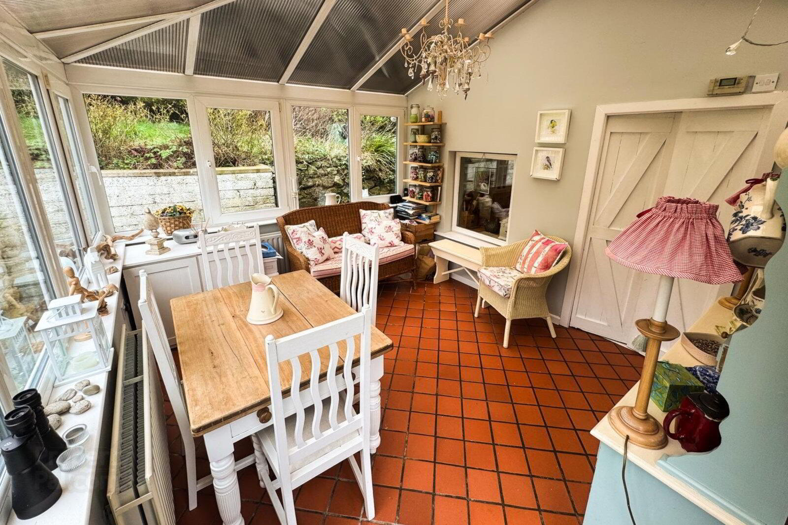 32 Hillhead Road 11 of 36