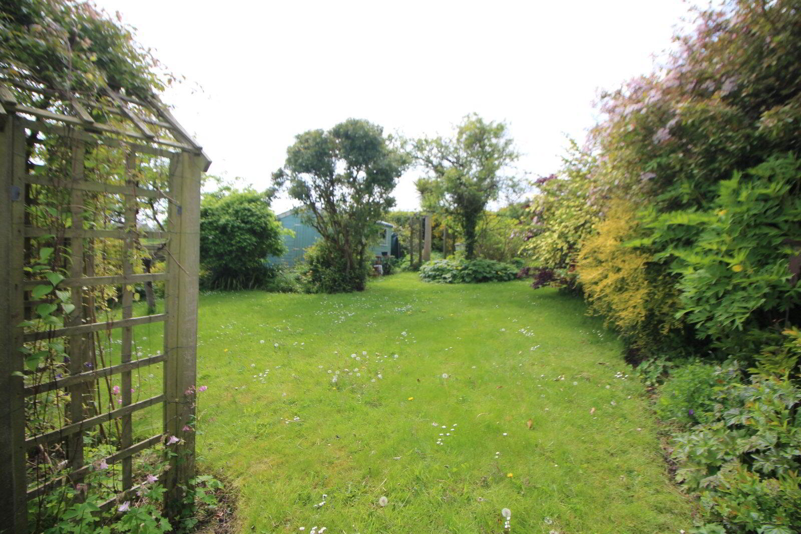 32 Hillhead Road 21 of 36