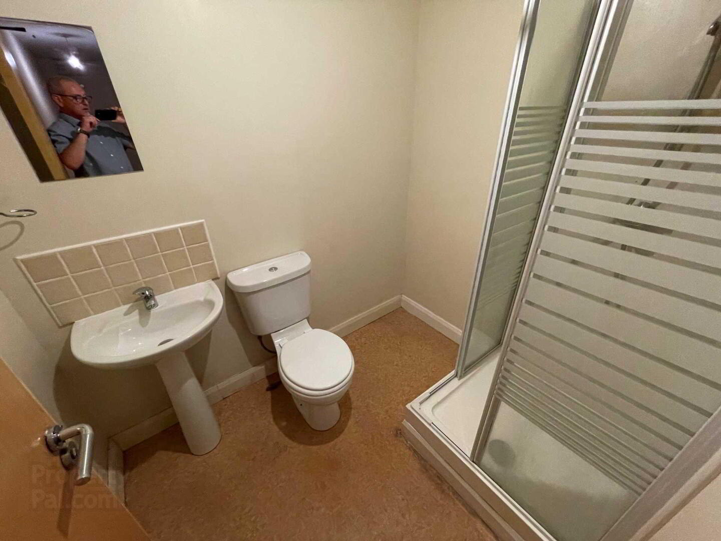 Apt 7 114, Templemore Avenue 7 of 12