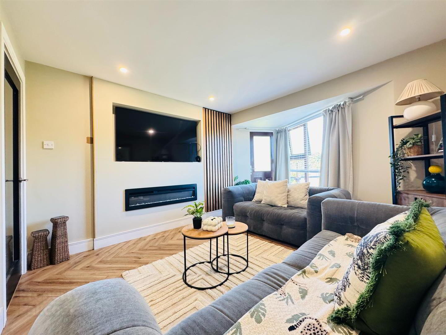151e Rathmore Drive 5 of 13