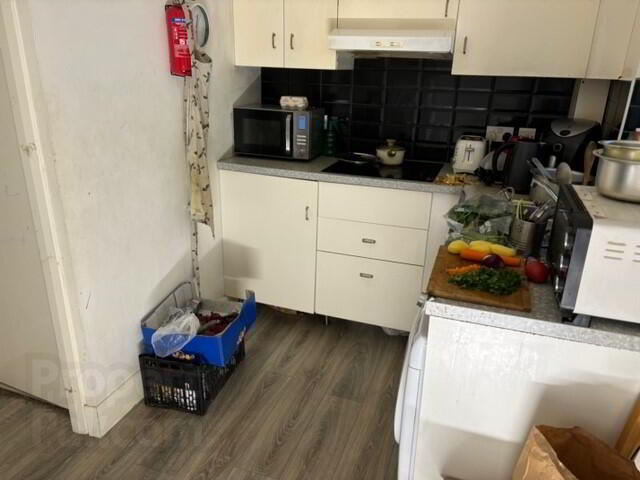 property description image