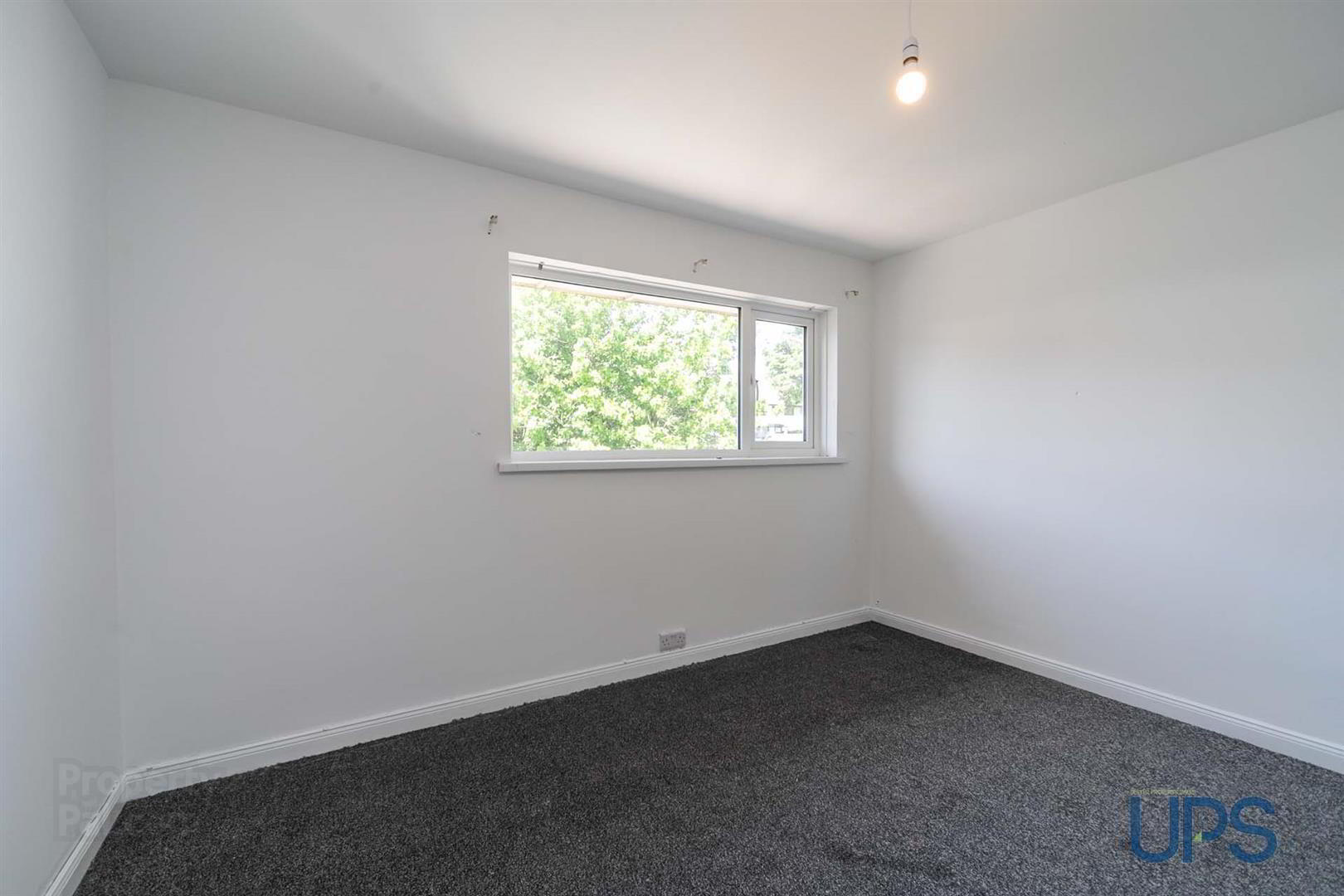 137 Ballymurphy Road 18 of 25