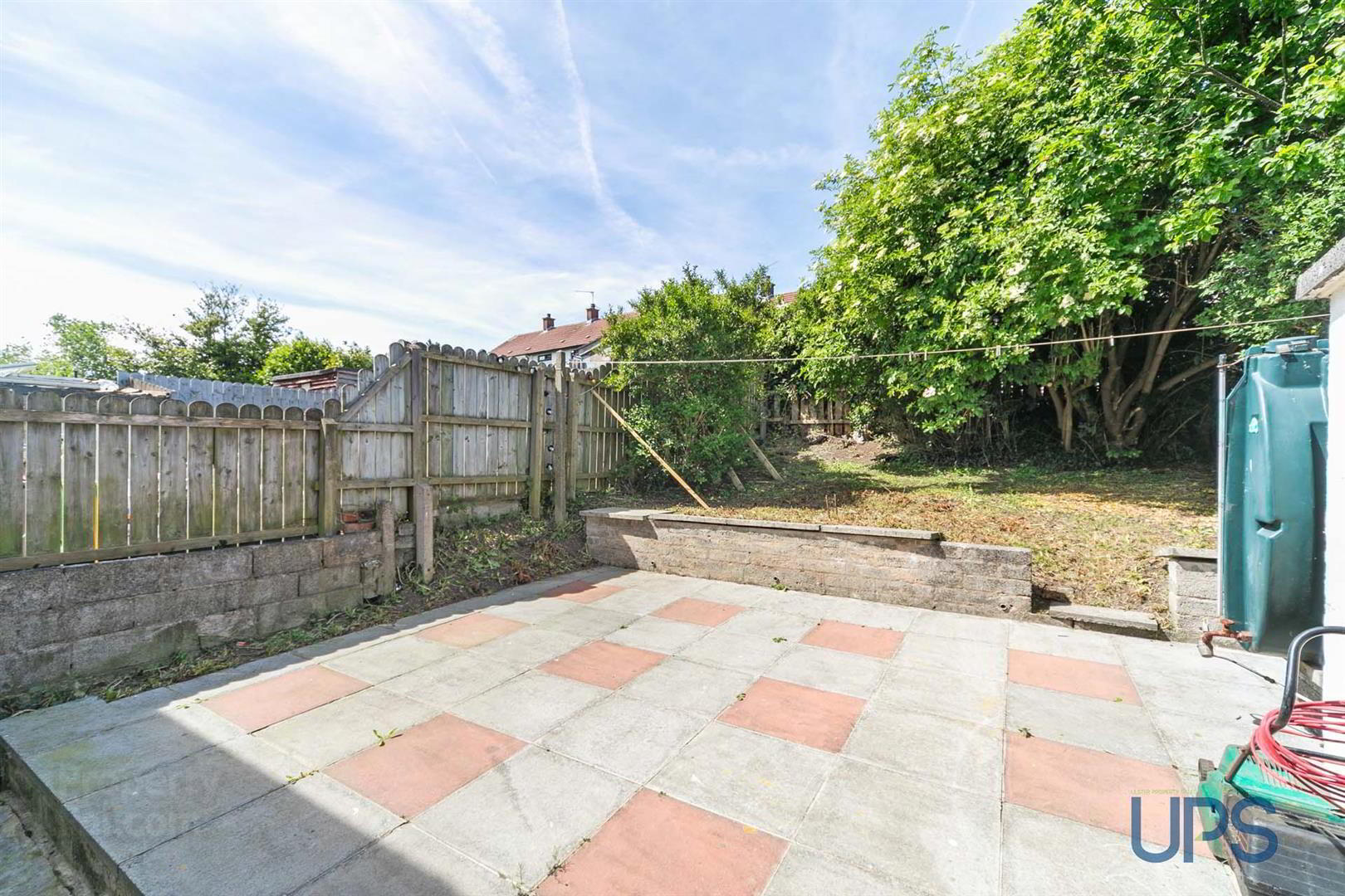 137 Ballymurphy Road 21 of 25